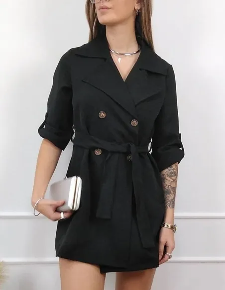 Vestido negro con botones