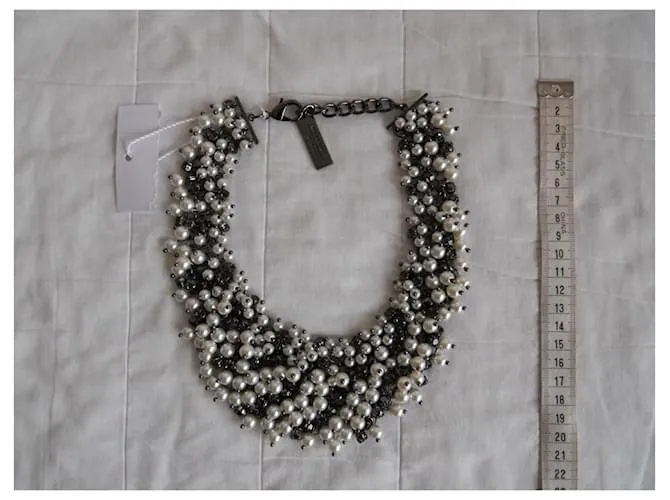 Weekend Max Mara Collar de perlas artificiales MAX MARA WEEKEND Negro Blanco 