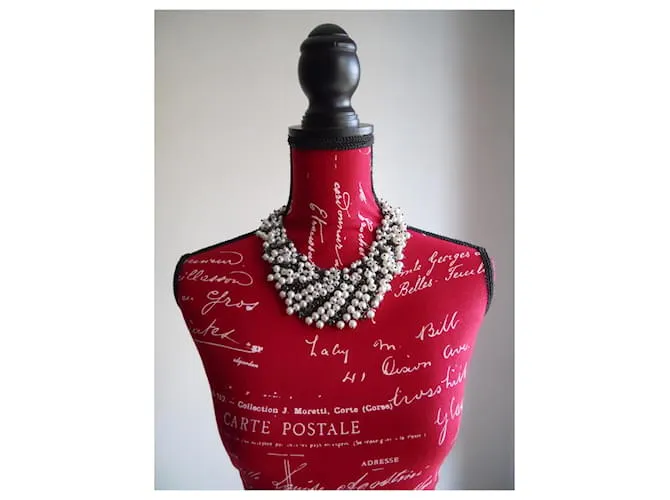 Weekend Max Mara Collar de perlas artificiales MAX MARA WEEKEND Negro Blanco 