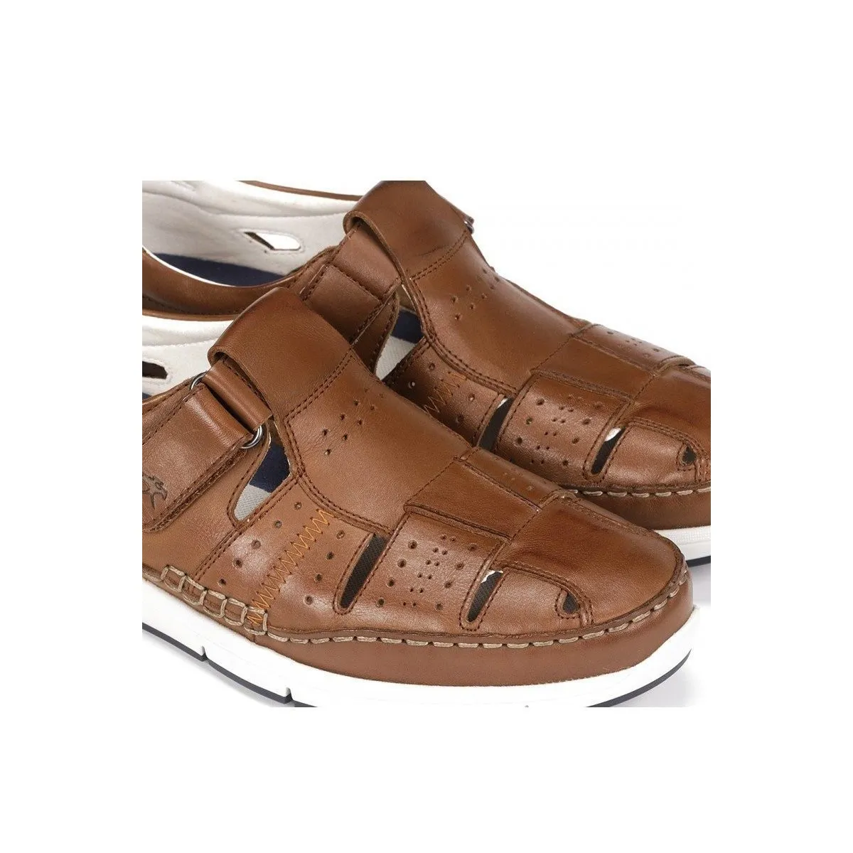 Yannic F1444 Cuero