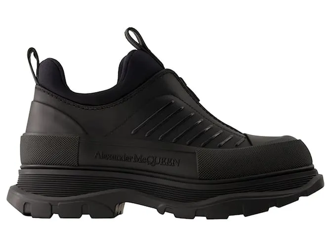 ZAPATILLAS TREAD  ALEXANDER MCQUEEN  PIEL  NEGRO 