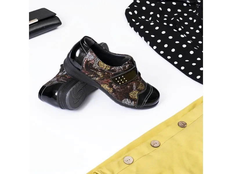 ZAPATO CON VELCRO 3810 SUAVE BY LEYLAND EN COLOR BURDEOS O NEGRO