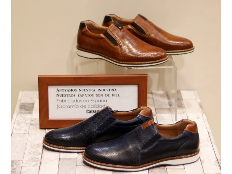 ZAPATO COPETE DE PIEL 5931 LEYLAND EN COLOR MARINO O CAMEL