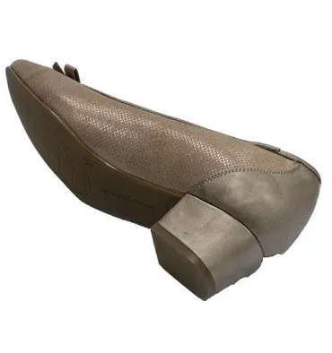 Zapato mujer tipo manoletina especial plantillas ortopédicas Doctor Cutillas en dorado