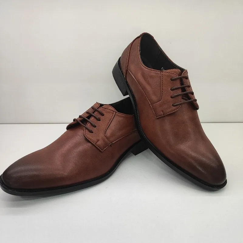 ZAPATO VESTIR HOMBRE BLUCHER CORDONES LISO Y DETALLE PUNTOS MARRON