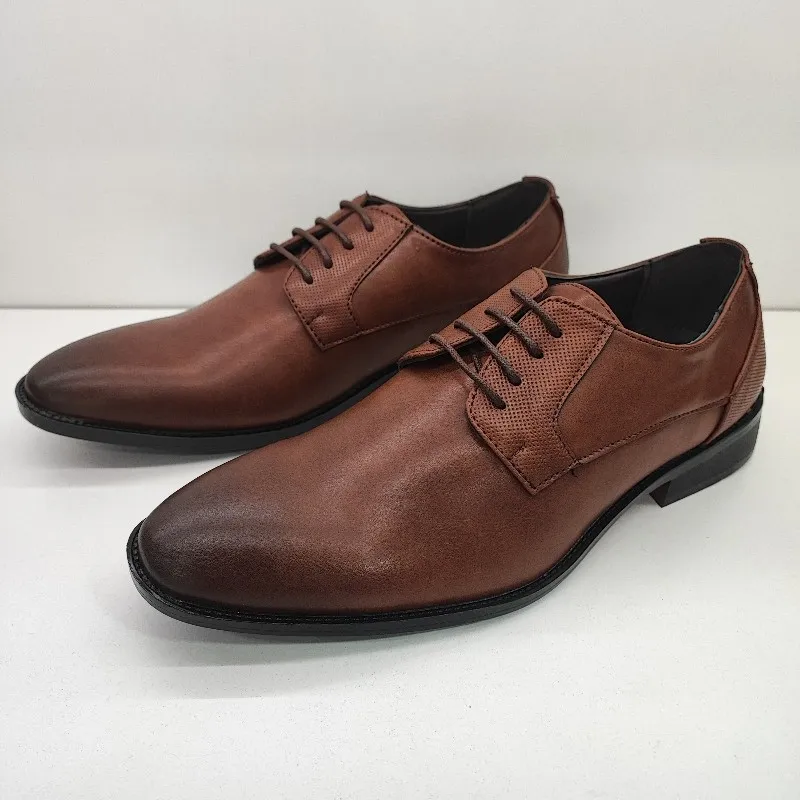 ZAPATO VESTIR HOMBRE BLUCHER CORDONES LISO Y DETALLE PUNTOS MARRON
