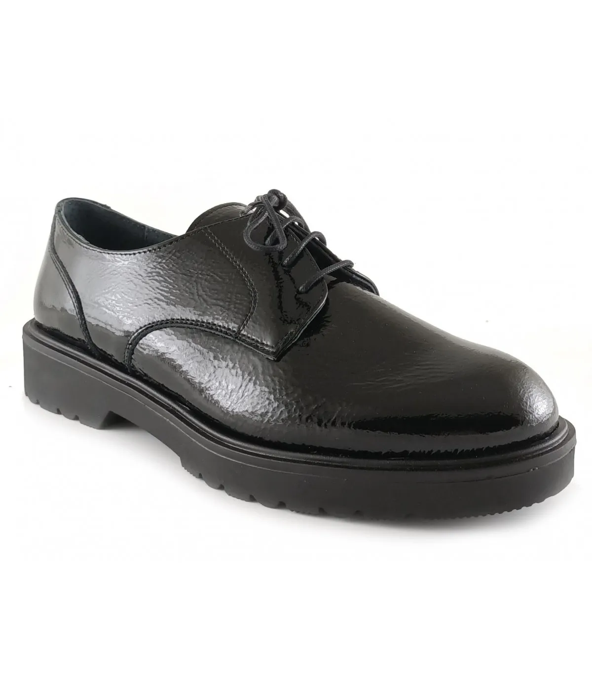 Zapatos de cordones en charol negro